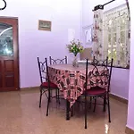 Casa Dcm And Esmeralda - Villa\'S And Lake View Rooms In Bambolim With Swimming Pool Acces