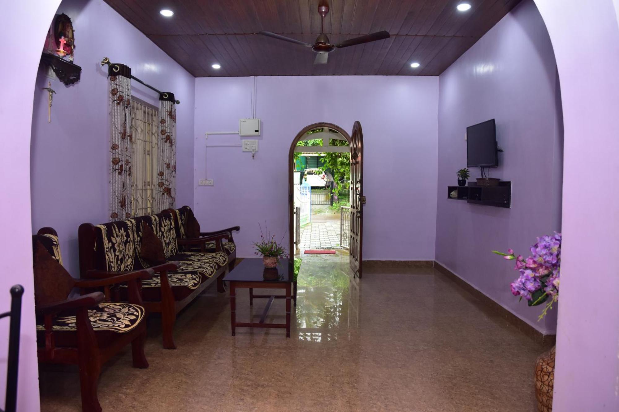 Villa Casa Dcm And Esmeralda - Villa's And Lake View In With Swimming Pool Acces Bambolim