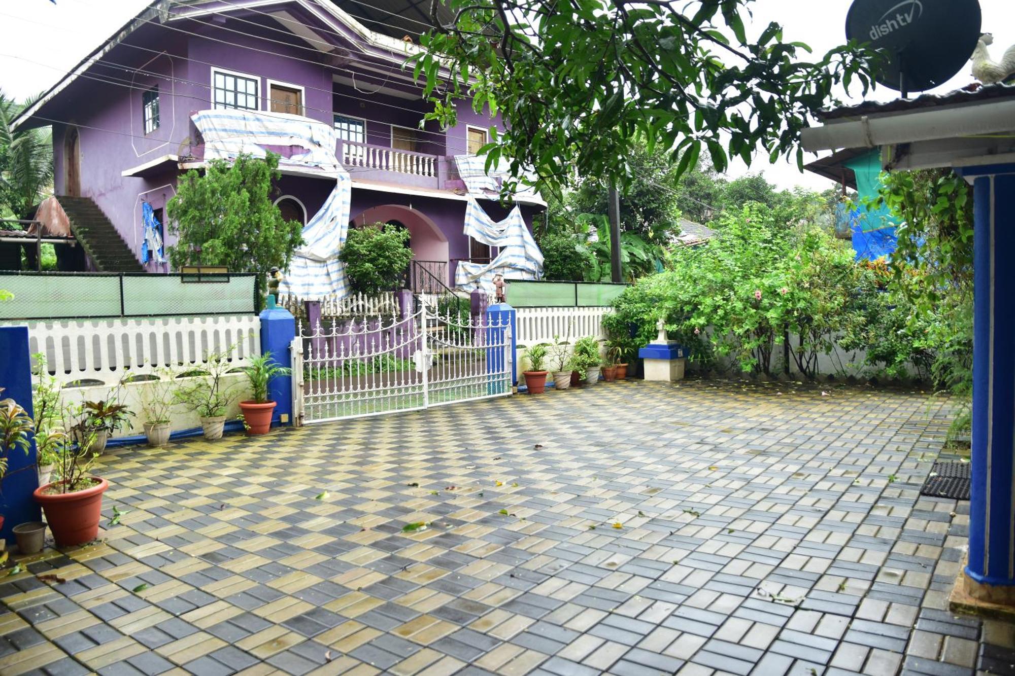 Casa Dcm And Esmeralda - Villa's And Lake View In With Swimming Pool Acces Bambolim