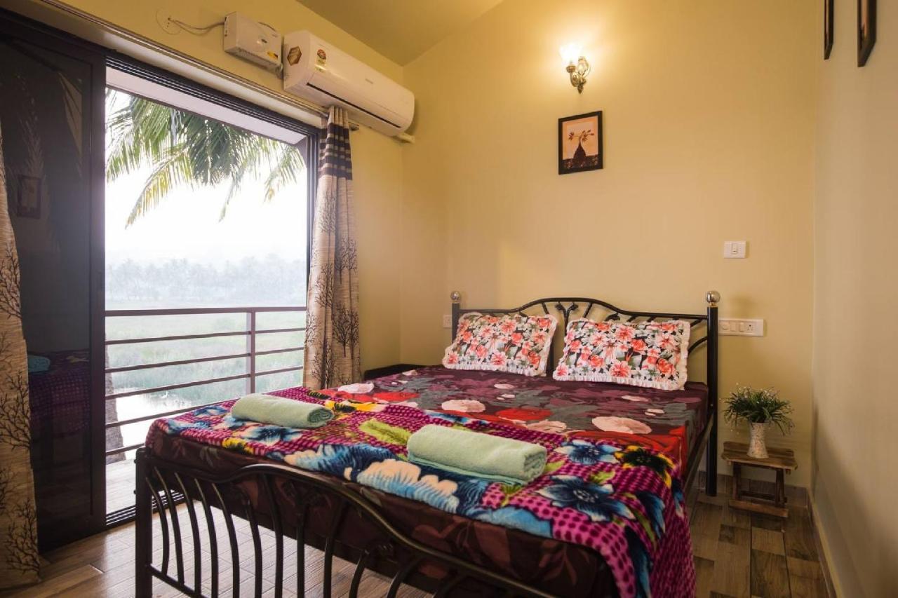 Casa Dcm And Esmeralda - Villa's And Lake View In With Swimming Pool Acces * Bambolim